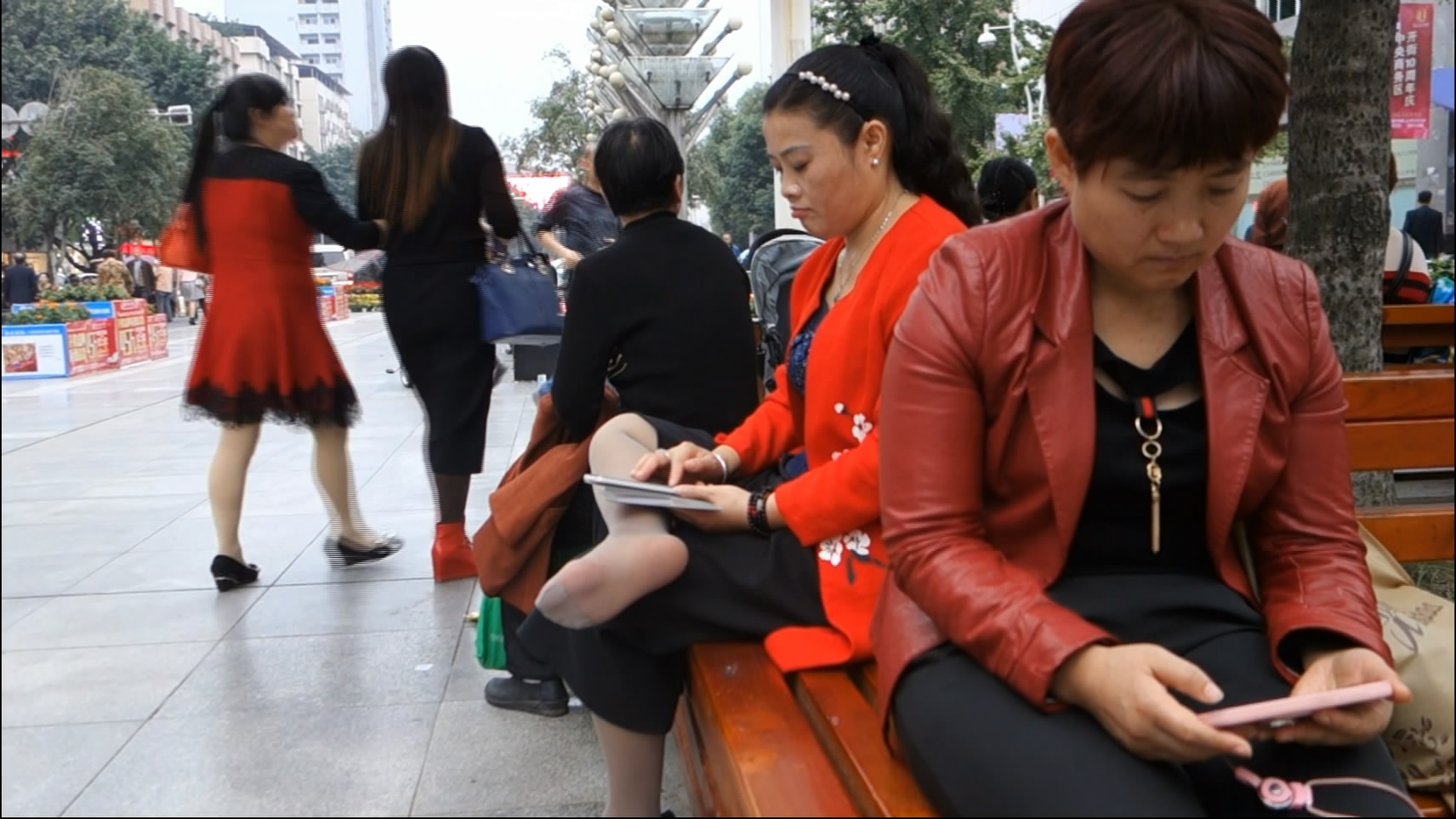 streetsnapnylon[00 00 57][20181205 213129 0]